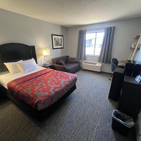 American Inn And Suites Ionia Экстерьер фото