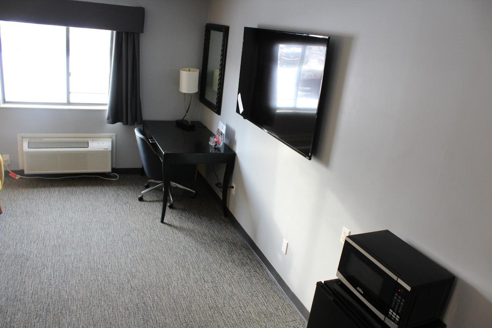 American Inn And Suites Ionia Экстерьер фото
