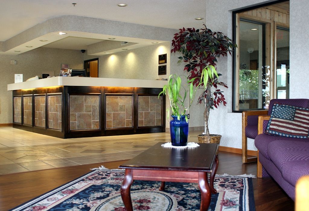 American Inn And Suites Ionia Интерьер фото